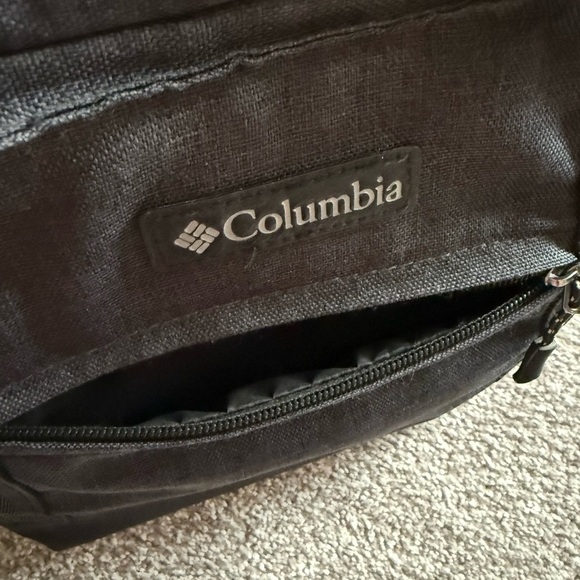 Columbia Charcoal Gray Men's Tote Bag - Picture 7 of 8